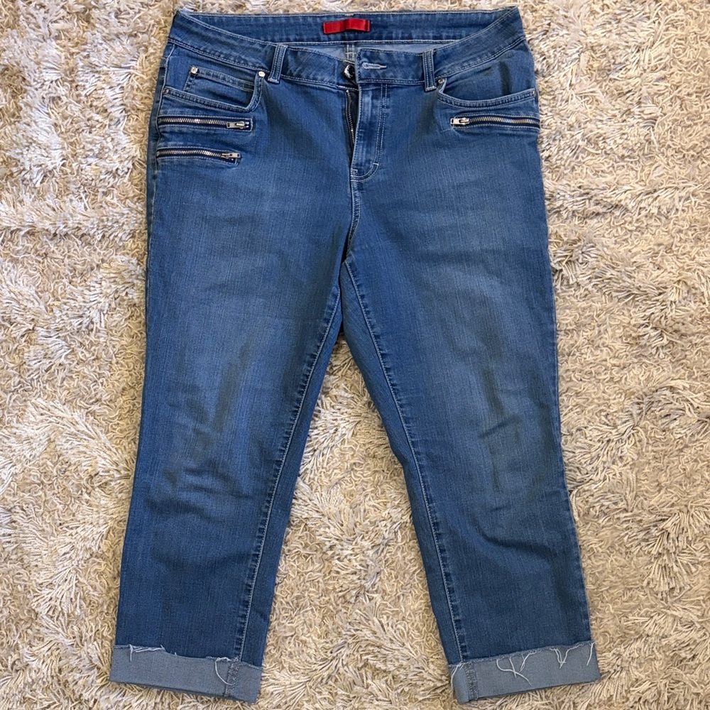 Jennifer Lopez Blue capri jeans